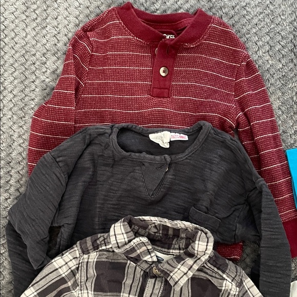 GAP Kids Short Sleeve Tees - Blue and Gray - Picture 6 of 7